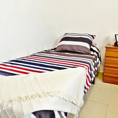 Luminoso Y Espacioso Apartamento De Playa!